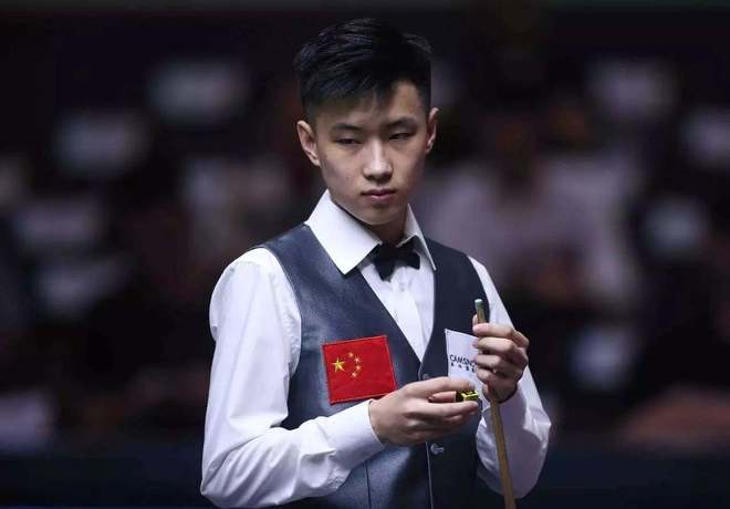 浓墨重彩的 浓墨重彩的