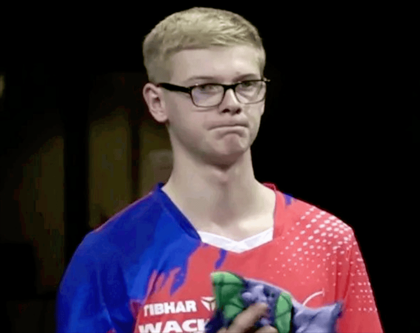 球员时面临 球员时面临