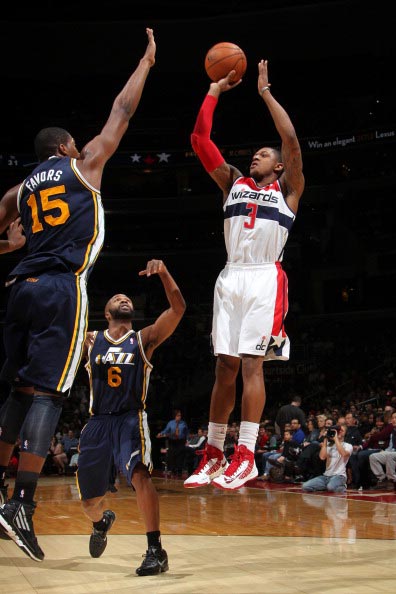 手强势进攻 手强势进攻